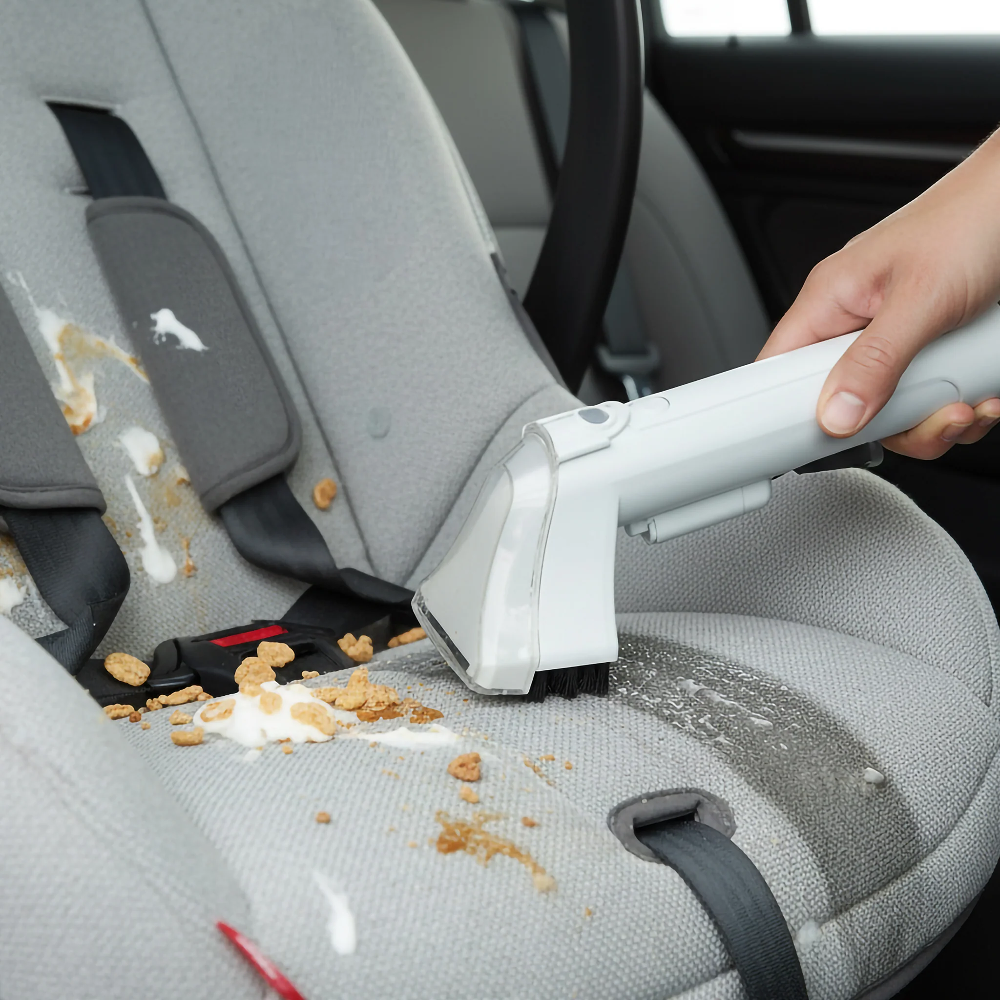 i-Vac SpotMate Corded Spot Cleaner - Image 4
